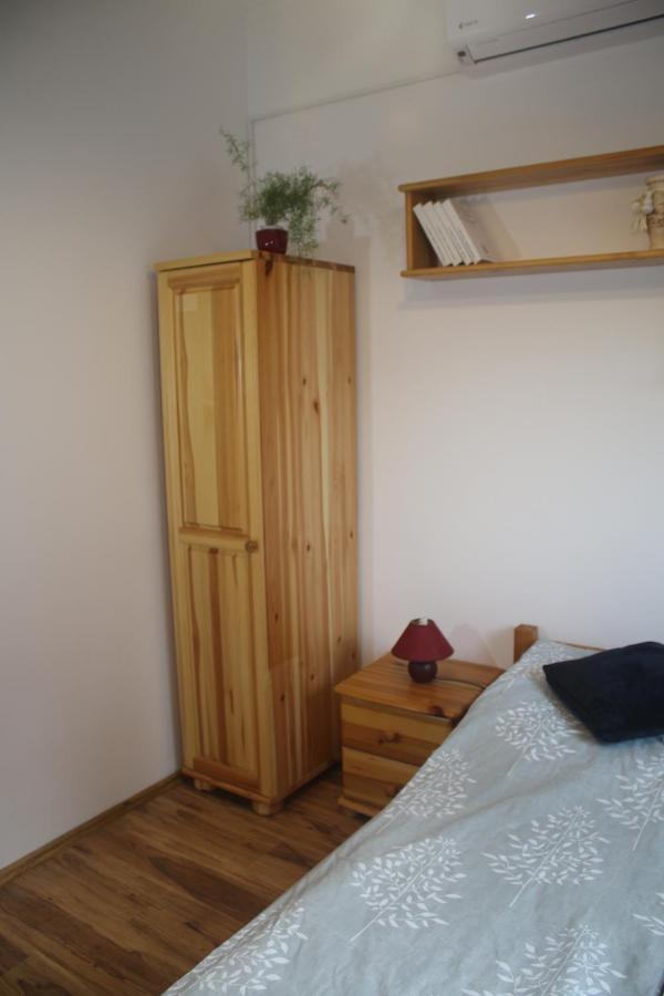 Egri Csillagocska Apartman ภายนอก รูปภาพ